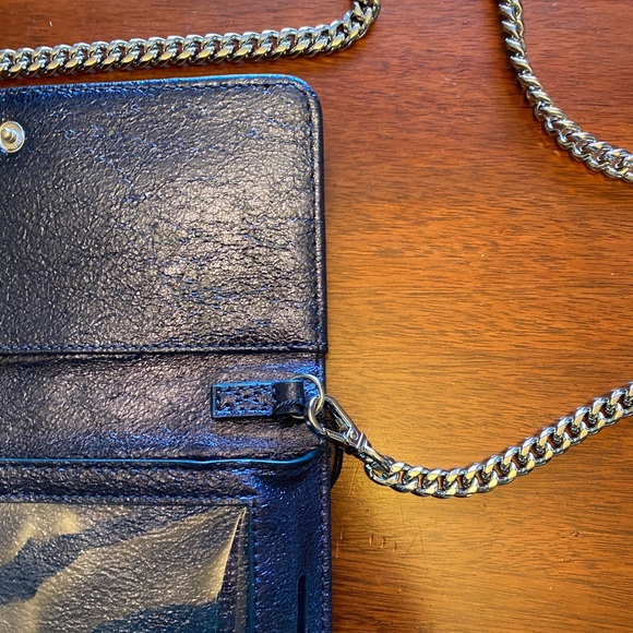 NWT Banana Republic crossbody phone wallet —$35 - Picture 6 of 11